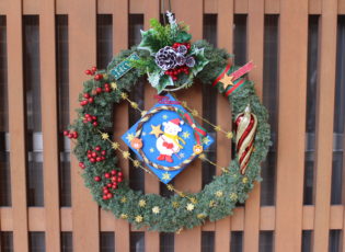 クリスマスリースをいただきました