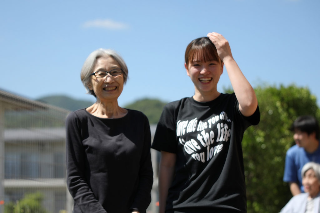 はなぞの 人見さん